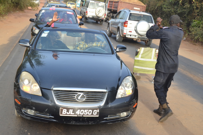 BANJUL: Pape Diouf en visite à l'usine YORO BASSE ICE PLANT TANJI de son beau frère. BANJUL: Pape Diouf en visite à l'usine YORO BASSE ICE PLANT TANJI de son beau frère.