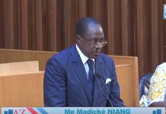 Retrait de la loi de finances: Me Madické Niang plaide "dans le vide" Retrait de la loi de finances: Me Madické Niang plaide "dans le vide"