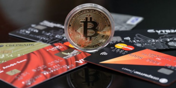 Pour ses premiers pas en bourse, le Bitcoin continue de flamber Pour ses premiers pas en bourse, le Bitcoin continue de flamber
