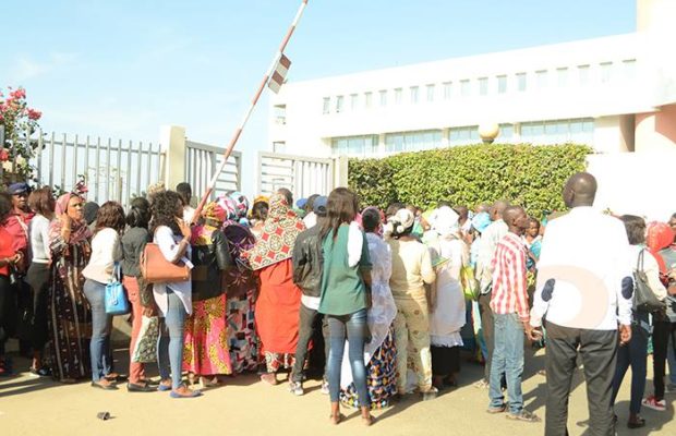 Grande mobilisation des partisans de Khalifa Sall au tribunal… Grande mobilisation des partisans de Khalifa Sall au tribunal…