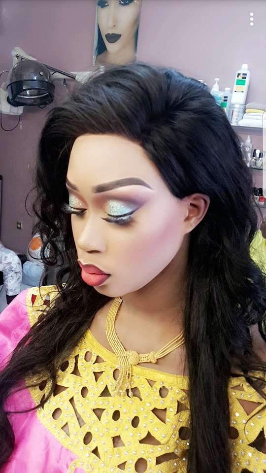 Madame Elou Drame Khadija Choupi toute ravissante le jour du baptéme de sa fille.