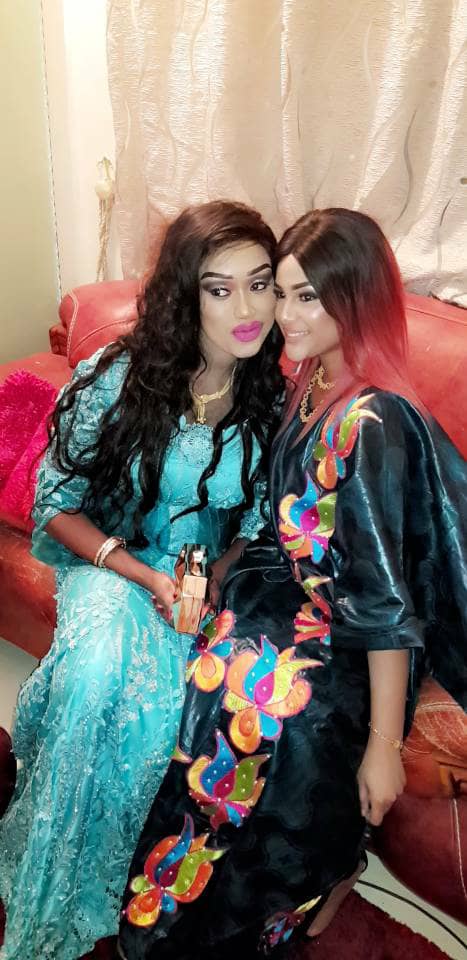 Madame Elou Drame Khadija Choupi toute ravissante le jour du baptéme de sa fille. Madame Elou Drame Khadija Choupi toute ravissante le jour du baptéme de sa fille.