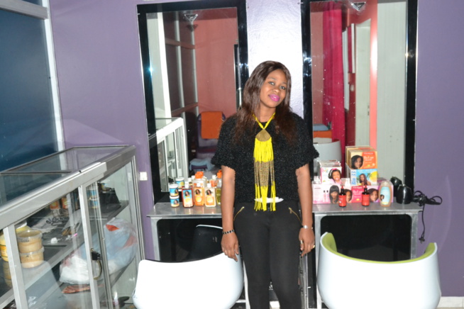 SPÉCIAL FIN D'ANNÉE: L'ESPRIT COSMETIQUE vous ouvre les portes de son institut de beauté: Une beauté silhouette à Dieppeul en face clinique Raby. SPÉCIAL FIN D'ANNÉE: L'ESPRIT COSMETIQUE vous ouvre les portes de son institut de beauté: Une beauté silhouette à Dieppeul en face clinique Raby.