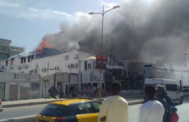 Incendie Au «Petit Théâtre» Le Jour Du Procès : Coïncidence Ou Incendie Provoqué ? Incendie Au «Petit Théâtre» Le Jour Du Procès : Coïncidence Ou Incendie Provoqué ?
