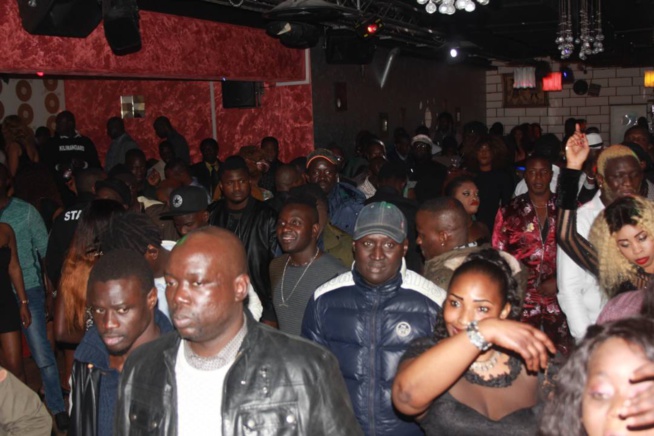 TOURNEE EUROPEENE: Assane Ndiaye et son Nguéweul gui mettent le feu à Bergamo en Italie. TOURNEE EUROPEENE: Assane Ndiaye et son Nguéweul gui mettent le feu à Bergamo en Italie.