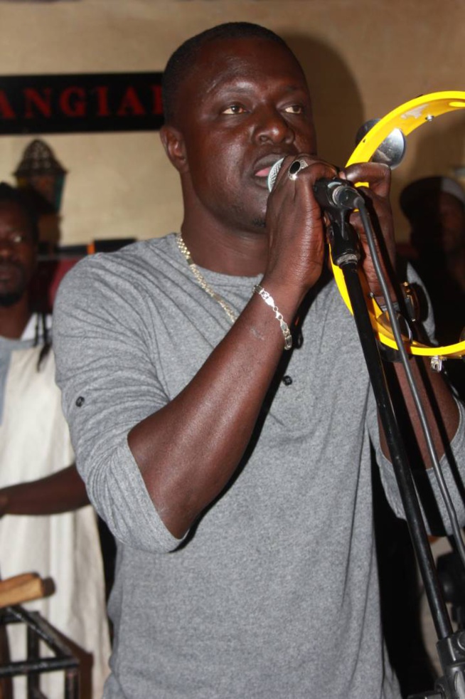 TOURNEE EUROPEENE: Assane Ndiaye et son Nguéweul gui mettent le feu à Bergamo en Italie. TOURNEE EUROPEENE: Assane Ndiaye et son Nguéweul gui mettent le feu à Bergamo en Italie.