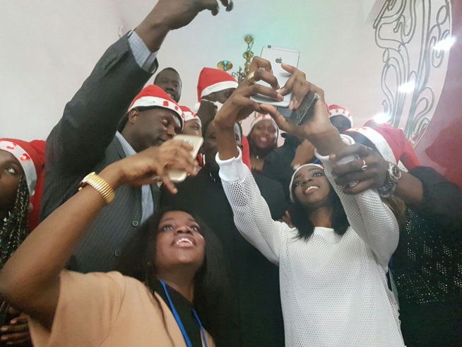 Bal des enfants Assane Ndiaye régale les enfants de Torino. Bal des enfants Assane Ndiaye régale les enfants de Torino.