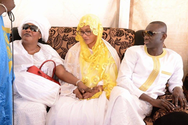 Fatou Nguéweul Diouf chez Pape Diouf pour présenter ses condoléances à Pape Diouf. Fatou Nguéweul Diouf chez Pape Diouf pour présenter ses condoléances à Pape Diouf.