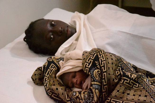 Bébé de l'année: Le maire de Pikine Ablaye Timbo sillonne les maternités de Pikine, Fass Mbao et Keur Massar. En images Bébé de l'année: Le maire de Pikine Ablaye Timbo sillonne les maternités de Pikine, Fass Mbao et Keur Massar. En images