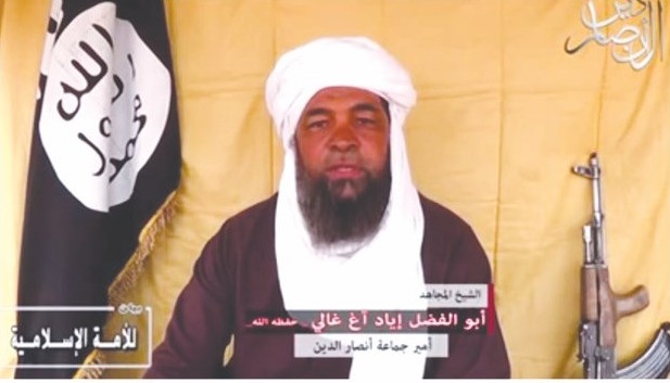 Les projets d'attentats d'Ansar Dine au Sénégal : La rencontre de Makhtar Diokhané avec Mokhtar Belmokhtar Les projets d'attentats d'Ansar Dine au Sénégal : La rencontre de Makhtar Diokhané avec Mokhtar Belmokhtar