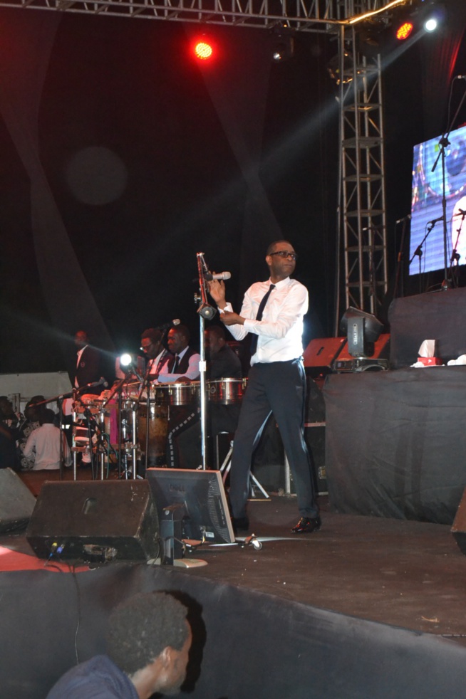 95 Photos : Youssou Ndour casse la baraque au CICES, il est toujours le numéro 1