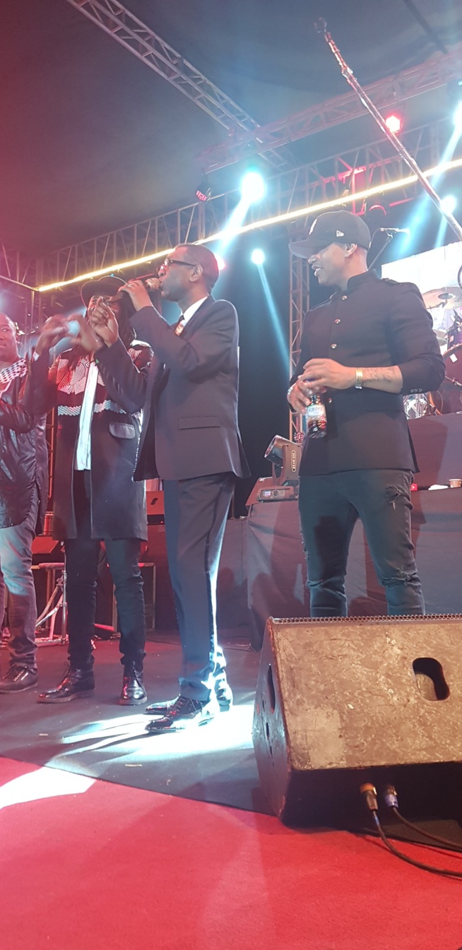 Youssou Ndour, Fada Fredy et El Hadj Diouf chauffent le grand public du CICES au Grand Bal de 2018. Regardez Youssou Ndour, Fada Fredy et El Hadj Diouf chauffent le grand public du CICES au Grand Bal de 2018. Regardez