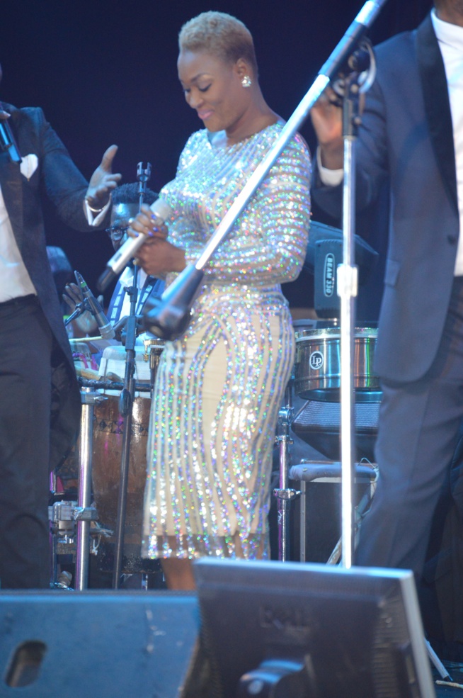 Grand Bal 2018: Les larmes de Titi Face à Youssou Ndour au Cices Grand Bal 2018: Les larmes de Titi Face à Youssou Ndour au Cices