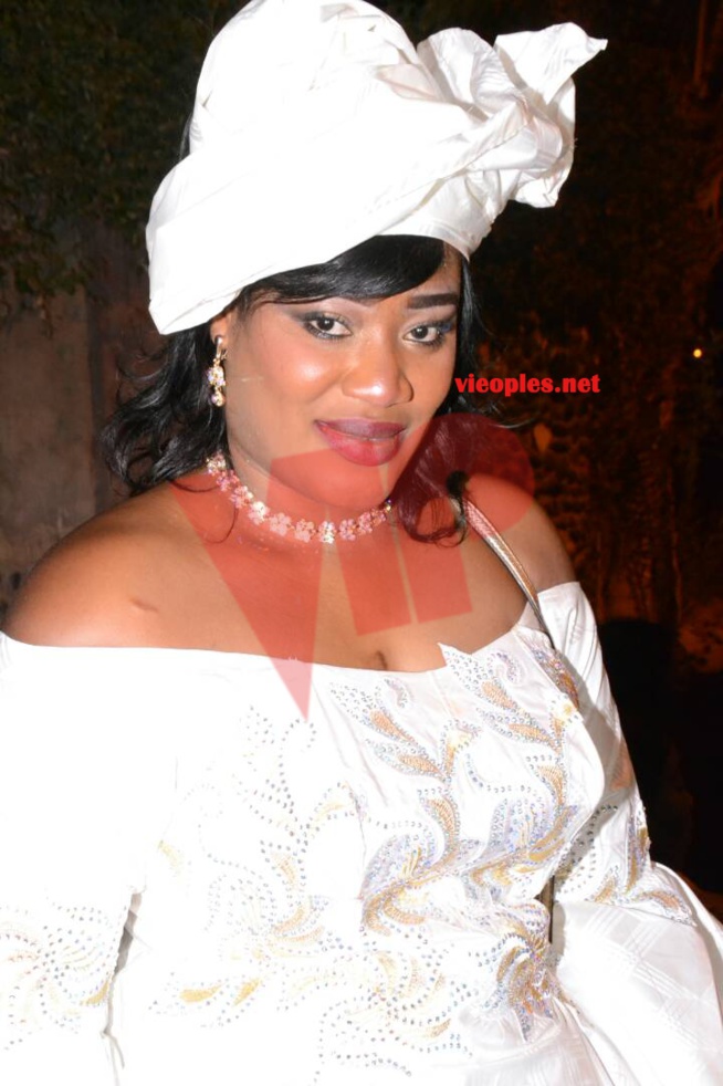 Voici celle qui assure les arriéres de Eumeu Sene. Voici celle qui assure les arriéres de Eumeu Sene.