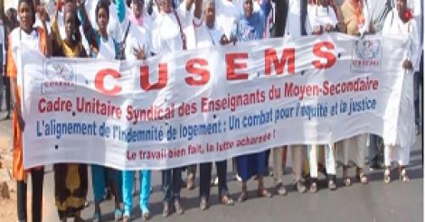 Mouvement d’humeur: Le CUSEMS exige le respect des accords et déserte les classes, aujourd’hui Mouvement d’humeur: Le CUSEMS exige le respect des accords et déserte les classes, aujourd’hui