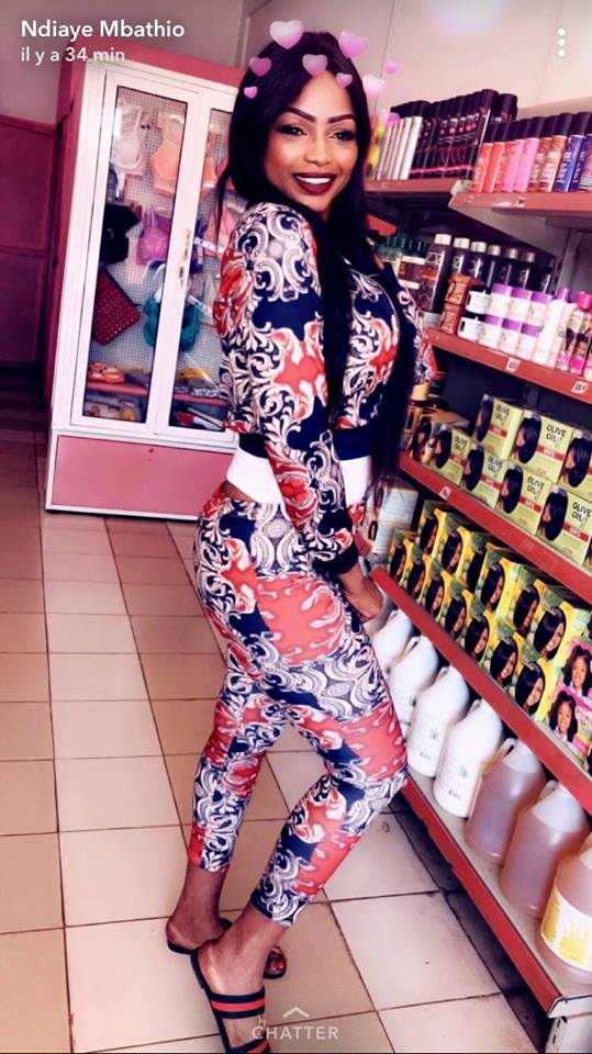 Gambie – La $exy robe rouge de Mbathio Ndiaye, El Capo ! Gambie – La $exy robe rouge de Mbathio Ndiaye, El Capo !