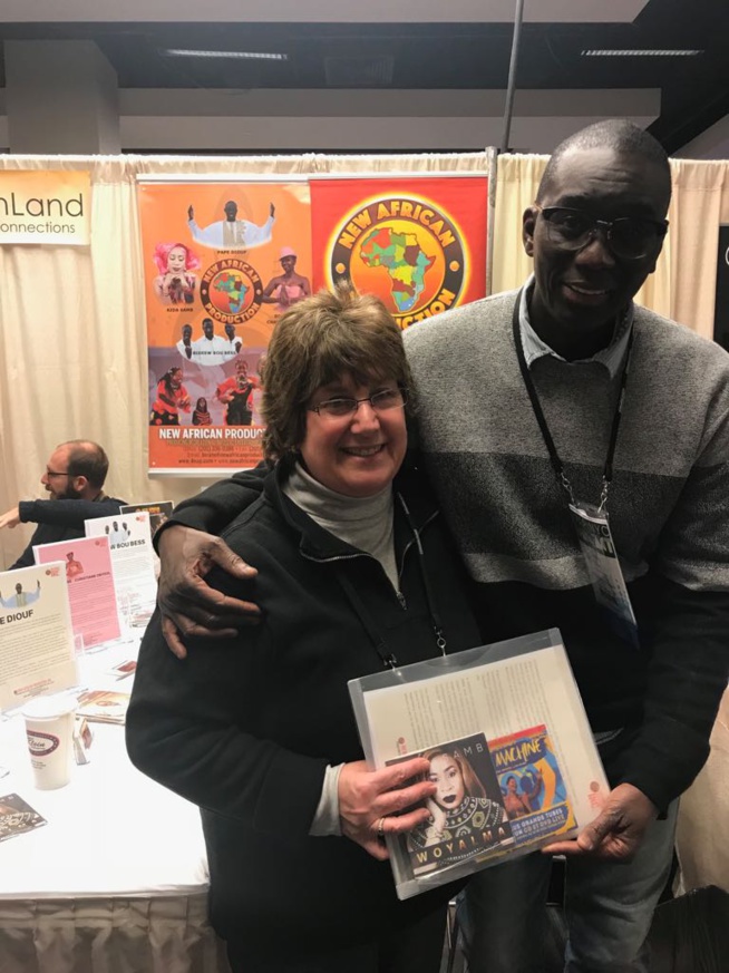 APAP NY 2018: Aida Samb avec le Label New African Production de Birane dans le Hall de Hilton Hotel APAP NY 2018: Aida Samb avec le Label New African Production de Birane dans le Hall de Hilton Hotel