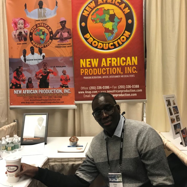 APAP NY 2018: Aida Samb avec le Label New African Production de Birane dans le Hall de Hilton Hotel APAP NY 2018: Aida Samb avec le Label New African Production de Birane dans le Hall de Hilton Hotel