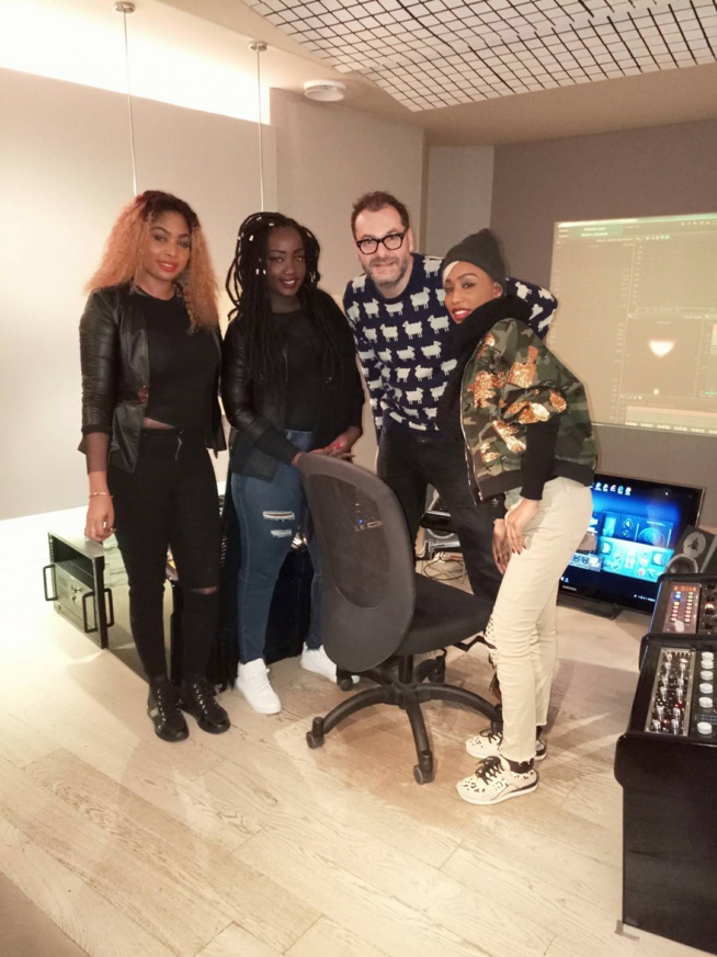 Le trio du groupe Safari nous prépare un grande surprise bientôt. Le trio du groupe Safari nous prépare un grande surprise bientôt.