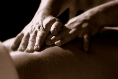 Tentative de viol dans un cabinet de massage: un pervers de 60 ans introduit son doigt dans les parties intimes... Tentative de viol dans un cabinet de massage: un pervers de 60 ans introduit son doigt dans les parties intimes...