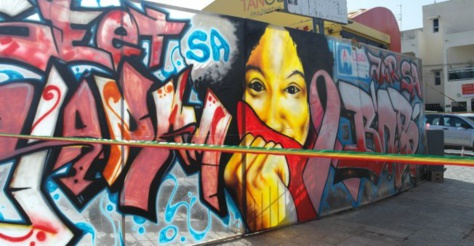 Au Sénégal, la graffeuse Zeinixx affiche ses droits et ceux des femmes