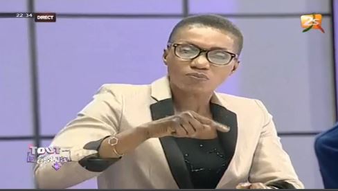 (Vidéo) Affaire casamance – Graves révélations de Bijou, fille de rebelle devant Cheikh Yerim Seck! (Vidéo) Affaire casamance – Graves révélations de Bijou, fille de rebelle devant Cheikh Yerim Seck!