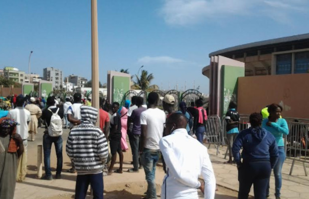 LE STADE LÉOPOLD SÉDAR SENGHOR PRIS D’ASSAUT PAR LES SUPPORTER