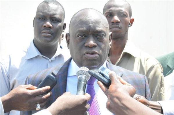 5e jour du procès du Khalifa Sall et Cie: Me Ehadji Diouf déverse sa bile sur les avocats de l’Etat et se fait récuser par le juge Malick Lamotte 5e jour du procès du Khalifa Sall et Cie: Me Ehadji Diouf déverse sa bile sur les avocats de l’Etat et se fait récuser par le juge Malick Lamotte