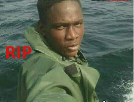 Voici Serigne Fallou, le jeune pêcheur tué par les gardes côtes mauritaniennes Voici Serigne Fallou, le jeune pêcheur tué par les gardes côtes mauritaniennes