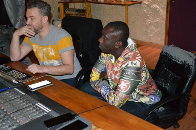 Quelle surprise nous réserve Pape Diou? En studio à Paris avec Alias. Quelle surprise nous réserve Pape Diou? En studio à Paris avec Alias.