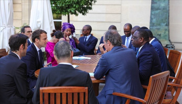 Macron viendra avec des "success stories" de la diaspora sénégalaise en France Macron viendra avec des "success stories" de la diaspora sénégalaise en France
