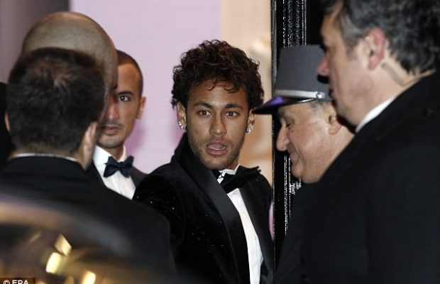 Les images de la folle soirée d’anniversaire de Neymar Les images de la folle soirée d’anniversaire de Neymar