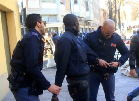 Italie: Sept sénégalais arrêtés à Turin pour trafic de cocaïne Italie: Sept sénégalais arrêtés à Turin pour trafic de cocaïne