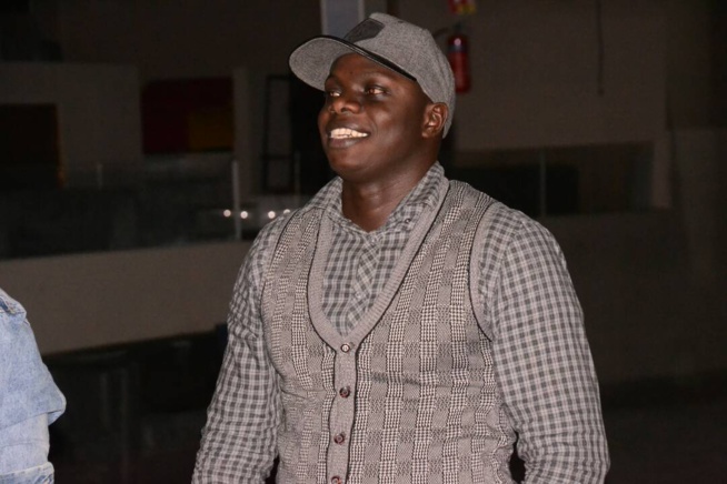 À jour j - 02 Pape Diouf à fond dans ses répétitions pour le grand jour de la nuit de la jeunesse au grand theatre. À jour j - 02 Pape Diouf à fond dans ses répétitions pour le grand jour de la nuit de la jeunesse au grand theatre.