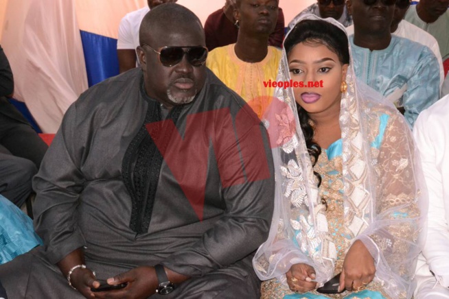 Mbacké Dioum donne le nom de son fils à Youssou Ndour et du feu producteur de la série idole Moussa Gueye Mbacké Dioum donne le nom de son fils à Youssou Ndour et du feu producteur de la série idole Moussa Gueye