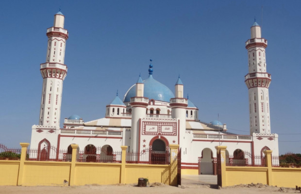Le président Macky Sall dégaine 500 millions pour la seule grande Mosquée de Mbour Le président Macky Sall dégaine 500 millions pour la seule grande Mosquée de Mbour