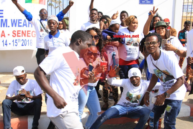 Les images de l'arrivé du nouveau Président Libérien George Whea avec le Président Macky Sall à Dakar.