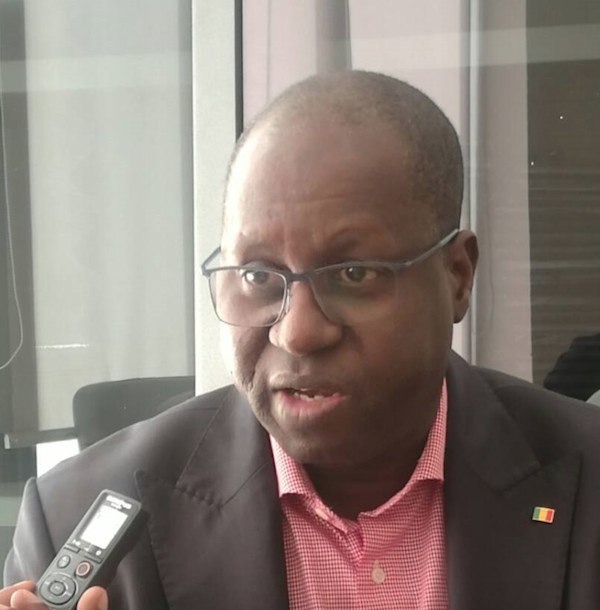ABDOU KARIM SALL DG DE L’ARTP/ MAIRE DE MBAO : «Idrissa Seck n'est ni sérieux, ni crédible» ABDOU KARIM SALL DG DE L’ARTP/ MAIRE DE MBAO : «Idrissa Seck n'est ni sérieux, ni crédible»