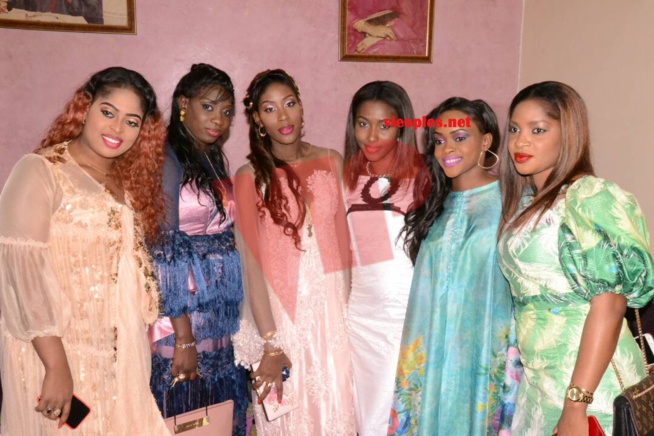 BAPTEME: Regardez le "SANGNE SÉ" époustouflant de la seconde douce moitié du transitaire Lamine Ndao. BAPTEME: Regardez le "SANGNE SÉ" époustouflant de la seconde douce moitié du transitaire Lamine Ndao.