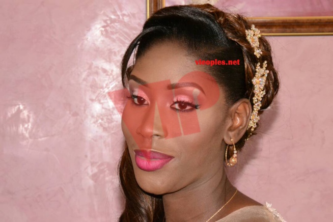 BAPTEME: Regardez le "SANGNE SÉ" époustouflant de la seconde douce moitié du transitaire Lamine Ndao. BAPTEME: Regardez le "SANGNE SÉ" époustouflant de la seconde douce moitié du transitaire Lamine Ndao.