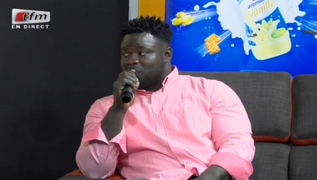 Eumeu Sène: « Combat Ama Baldé Modou Lo Geuneu ta… » Regardez Eumeu Sène: « Combat Ama Baldé Modou Lo Geuneu ta… » Regardez
