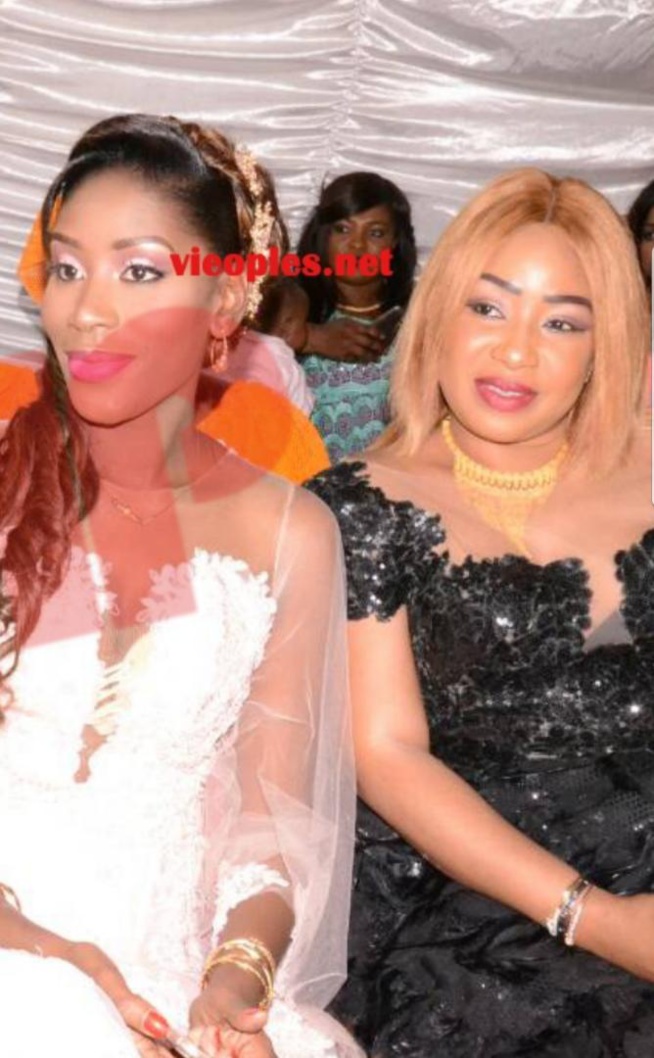 Toujours classe et élégante, Marie Lo affiche la bonne mine au baptéme de la fille du Transitaire Lamine Ndao Toujours classe et élégante, Marie Lo affiche la bonne mine au baptéme de la fille du Transitaire Lamine Ndao