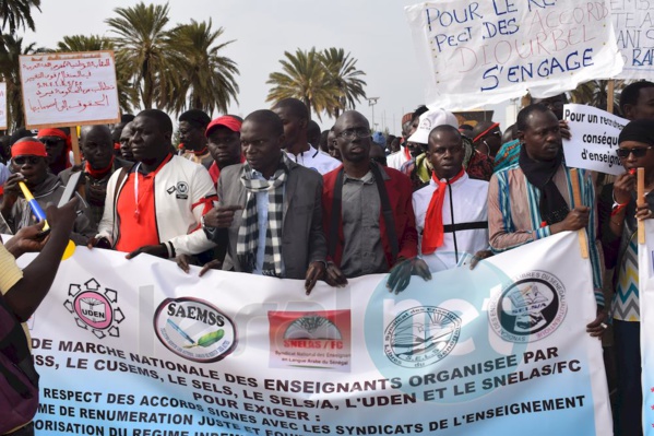 Luttes syndicales et menace de Dérives anarcho –syndicalistes au Sénégal (Par Ibrahima SENE PIT/SENEGAL) Luttes syndicales et menace de Dérives anarcho –syndicalistes au Sénégal (Par Ibrahima SENE PIT/SENEGAL)