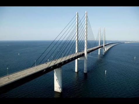 Foudiougne- Fatick : Macky Sall lance la construction du pont à péage le plus long d’Afrique de l’Ouest Foudiougne- Fatick : Macky Sall lance la construction du pont à péage le plus long d’Afrique de l’Ouest