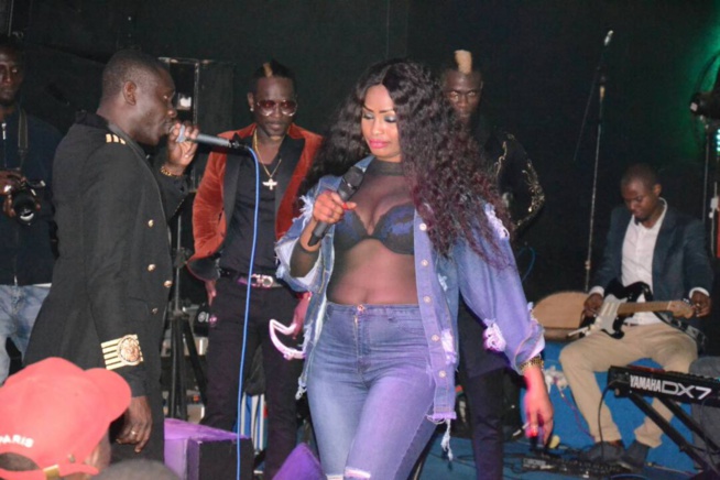 SARAABA: Pape Diouf met du "CHOCOLAT DANS SON YEUNGUEUL GUESSEM". SARAABA: Pape Diouf met du "CHOCOLAT DANS SON YEUNGUEUL GUESSEM".