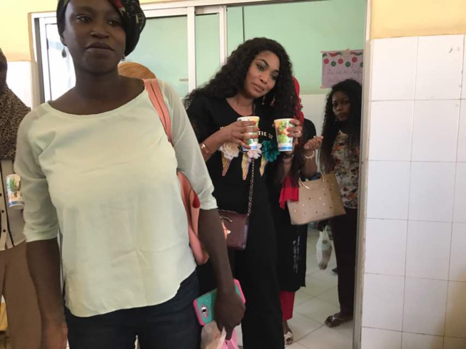 Le trio du Groupe Safari chez les enfants de l'hôpital le Dantec.