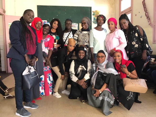 Le trio du Groupe Safari chez les enfants de l'hôpital le Dantec.
