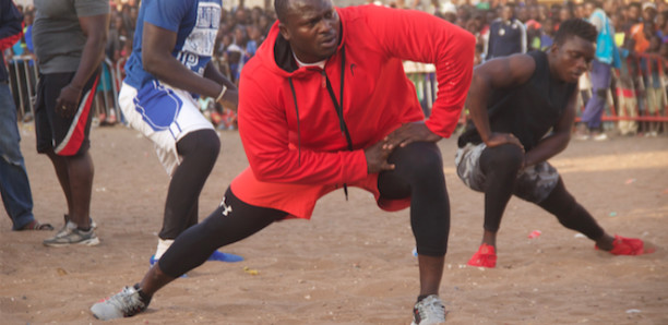 Modou Lô raconte son enfance : « je me souviens m’être battu avec un camarade… » Modou Lô raconte son enfance : « je me souviens m’être battu avec un camarade… »