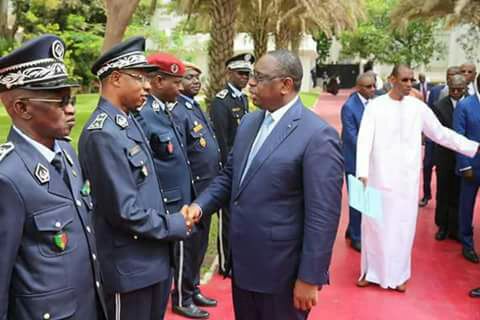 Recrudescence des accidents : Macky Sall demande au Gouvernement d'intensifier les actions préventives de contrôle des documents officiels de transport Recrudescence des accidents : Macky Sall demande au Gouvernement d'intensifier les actions préventives de contrôle des documents officiels de transport