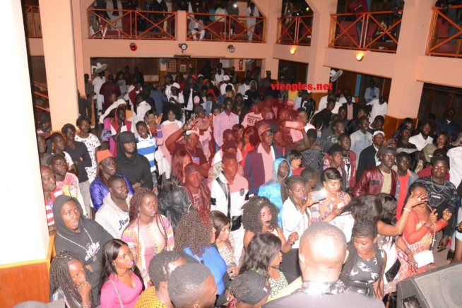 55 IMAGES : Dans la chaleur du Ravin, Pape Diouf met son "YEUNGUEL GUEUSSEM" en avant. Sortie Officielle le 14? 55 IMAGES : Dans la chaleur du Ravin, Pape Diouf met son "YEUNGUEL GUEUSSEM" en avant. Sortie Officielle le 14?